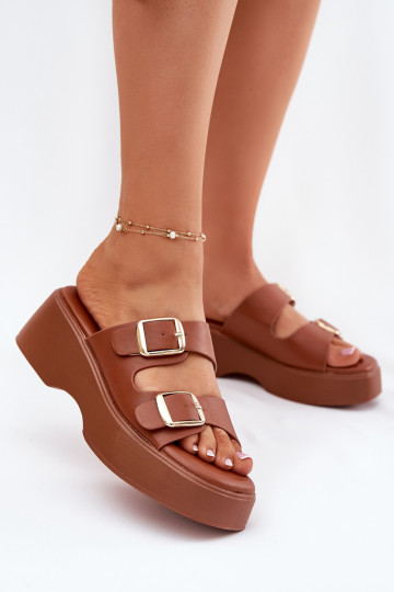 Chaussons pour femmes bruns à talon et plateforme avec boucles, « Nitarelia »