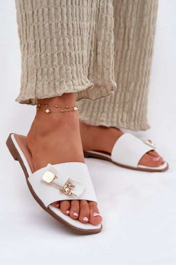 Damespantoffels met brede hakken met linten Initte kleur Sallariela 2