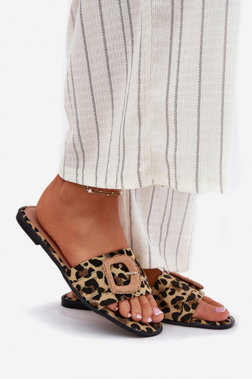 gelijk aan Damespantoffels versieren met gespen met luipaardbontpatronen Clariola