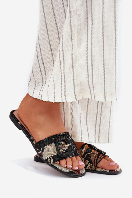 gelijk aan Damespantoffels versieren met gespen zInart Clariola