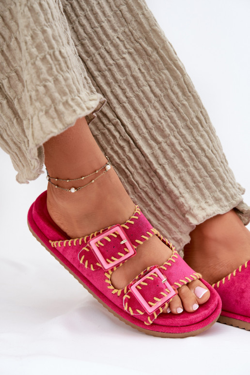 Pantoufles pour femmes avec boucles I Ozdobnym Obszyciem couleur rose Visley Pantoufles pour femmes avec boucles I Ozdobnym Obszyciem couleur rose Visley
