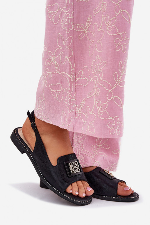 Style élégant Sandales pour femmes avec des talons larges avec des ornements S.Barski KV51-082 couleur noire