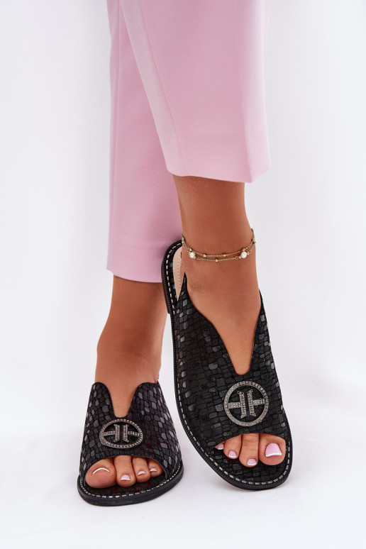 Sandales pour femmes avec des talons larges avec des ornements S.Barski KV51-094 couleur noire