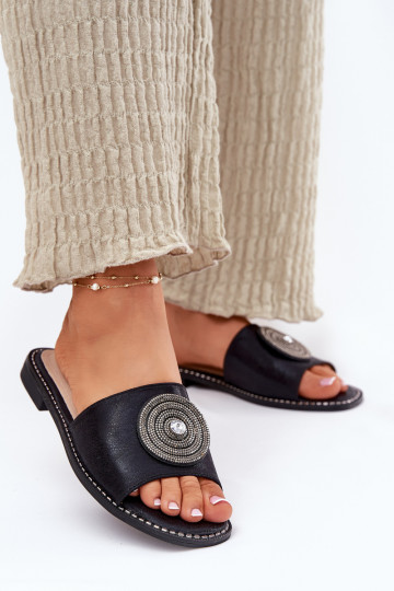 Pantoufles pour femmes avec des talons larges avec des ornements S.Barski KV51-013 couleur noire 2