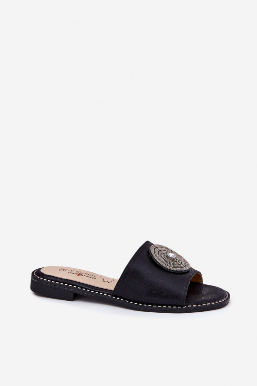 Pantoufles pour femmes avec des talons larges avec des ornements S.Barski KV51-013 couleur noire Pantoufles pour femmes avec des talons larges avec des ornements S.Barski KV51-013 couleur noire