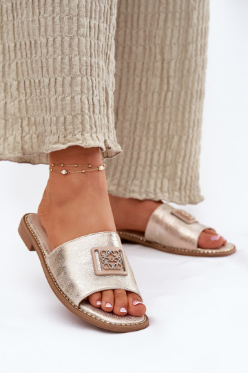 Pantoufles plates pour femmes avec des ornements S.Barski KV51-089 couleur dorée 2