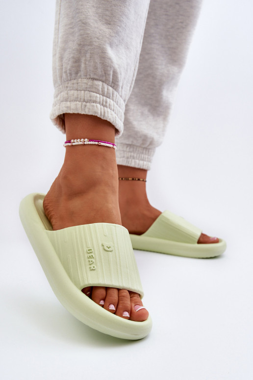 Chaussons Pantoufles légères Féminin  couleur verte Fenicva