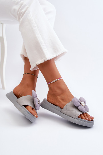 Pantoufles pour femmes avec des ornements Activé Faiblej Platformie couleur grise Cedrella 2