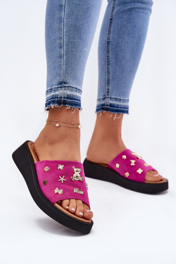 Chaussons pour femmes en rose en daim avec boucles, Vinceza 66741