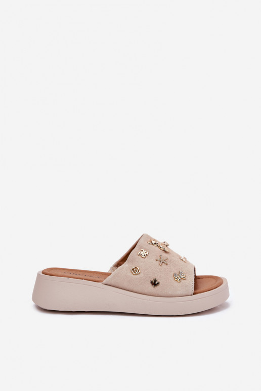 Dames suède pantoffels Z Przypinkami Vinceza 66741 beige Dames suède pantoffels Z Przypinkami Vinceza 66741 beige