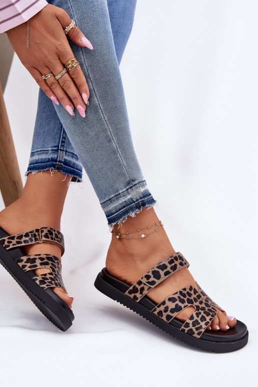 Pantoufles pour femmes Z avec fermoir adhésifem Vinceza 17401 avec des motifs en fourrure de léopard