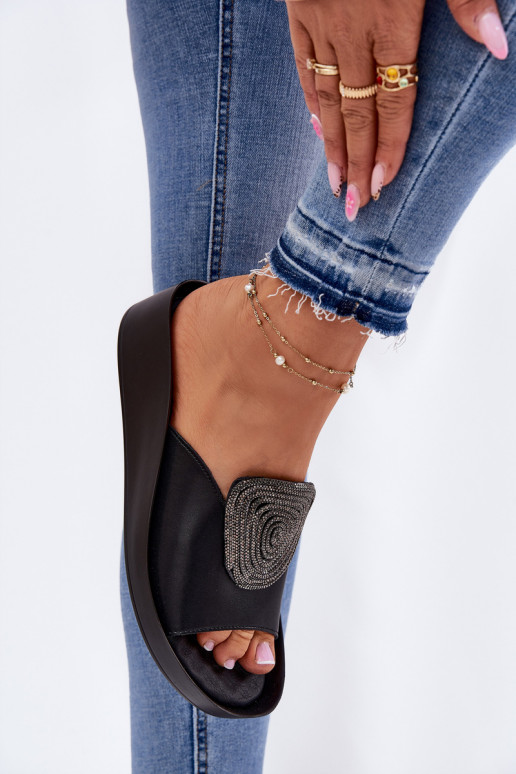 Peau Féminin Chaussons avec des ornements KV51-028 couleur noire Peau Féminin Chaussons avec des ornements KV51-028 couleur noire