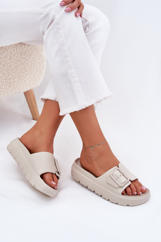 Damespantoffels LichtgeInicht pantoffels met platform met gespen beige Viasara Damespantoffels LichtgeInicht pantoffels met platform met gespen beige Viasara