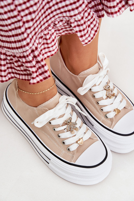 Chaussures de loisirs avec une plateforme Ze couleur doréemi Przypinkami beige Fiorina Chaussures de loisirs avec une plateforme Ze couleur doréemi Przypinkami beige Fiorina