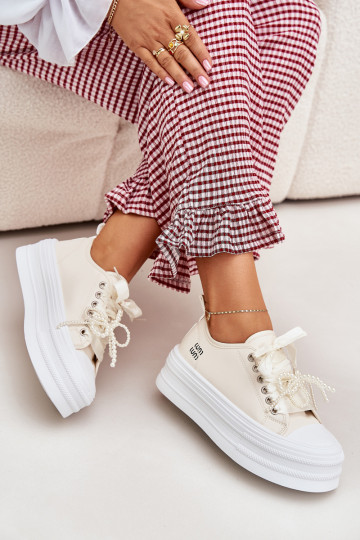 Chaussures de loisirs avec une plateforme Avec des décorations Laçagem beige Tivora