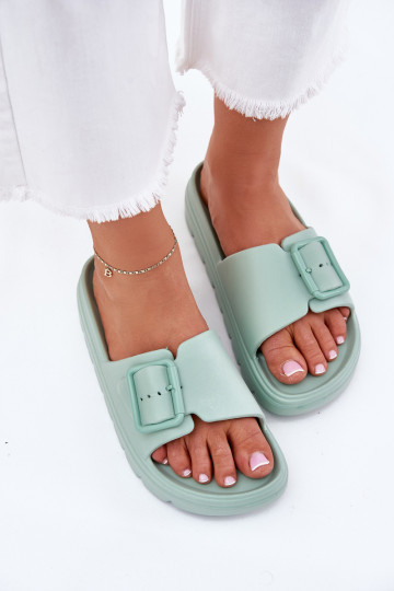 Chaussons légers verts pour femmes avec plateforme et boucles « Viasara »