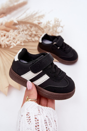 Turnschuhe Sneakers Stilvollllschuhe Kindisch mit Klebeverschlüssen schZuarze Farbe Adelina