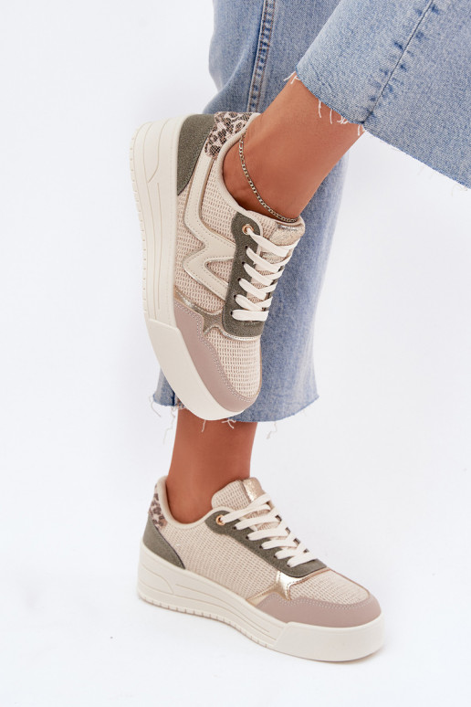 Chaussures modèle baskets Féminin avec une plateforme avec des motifs en fourrure de léopard beige Kelsia Chaussures modèle baskets Féminin avec une plateforme avec des motifs en fourrure de léopard beige Kelsia