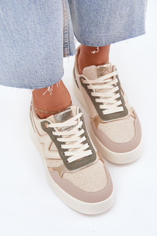Chaussures modèle baskets Féminin avec une plateforme avec des motifs en fourrure de léopard beige Kelsia Chaussures modèle baskets Féminin avec une plateforme avec des motifs en fourrure de léopard beige Kelsia