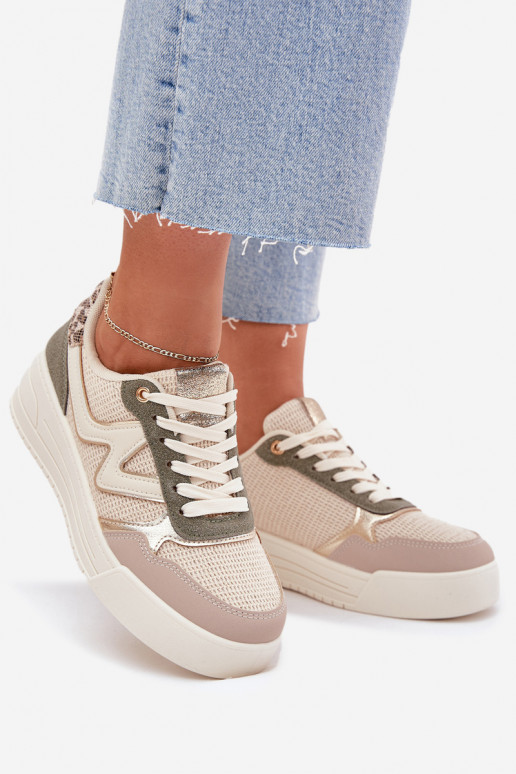 Chaussures modèle baskets Féminin avec une plateforme avec des motifs en fourrure de léopard beige Kelsia Chaussures modèle baskets Féminin avec une plateforme avec des motifs en fourrure de léopard beige Kelsia