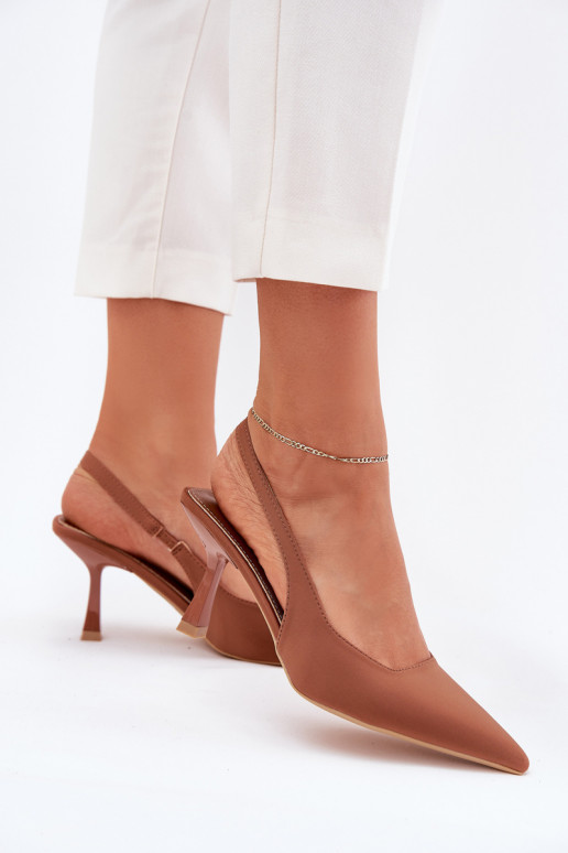 Dames sandalen met dunne hakken bruine kleur Lunira Dames sandalen met dunne hakken bruine kleur Lunira