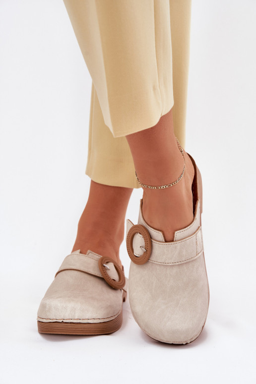 Chaussons Sabots Féminin avec boucles Inblu TF000001 beige Chaussons Sabots Féminin avec boucles Inblu TF000001 beige