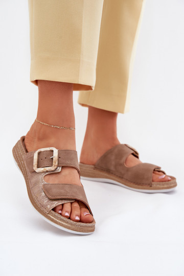 Dames slippers met gespen en klittenbandsluiting INBLU MK000013 in bruin