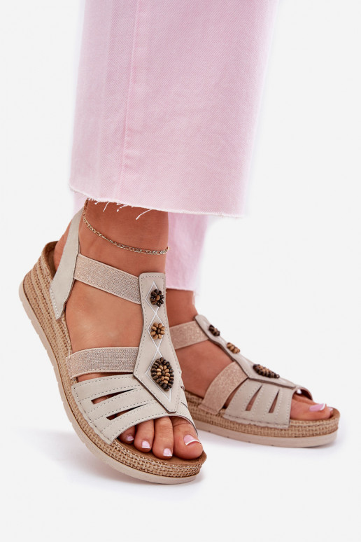 Dames sandalen Op de INig met mooie details Inblu RV000015 ivoor