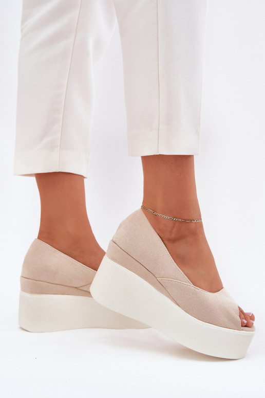 Dames sandalen Op de INig en platform ivoor Felyra