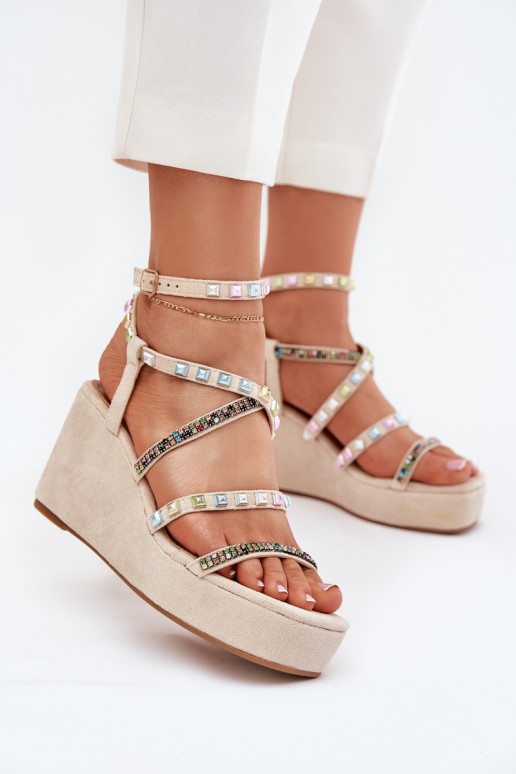 Damensandalen Auf einem Keil Mit Dekoration Zu Paskach Beige Lunara Damensandalen Auf einem Keil Mit Dekoration Zu Paskach Beige Lunara