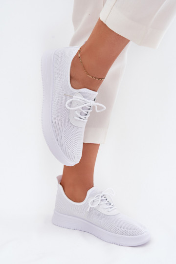Un modèle convaincant baskets avec une plateforme Féminin couleur blanche Kalyra