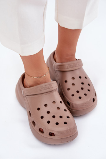 Leichte Hausschuhe Damenhausschuhe mit modischer Es mussssivsohle Big Star RR274A121 Beige