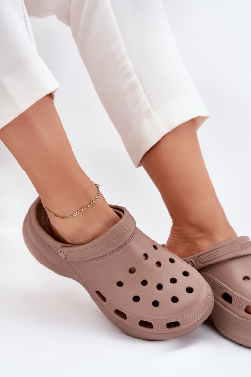 LichtgeInicht pantoffels Damespantoffels met trendy massieve zolen Big Star RR274A121 beige