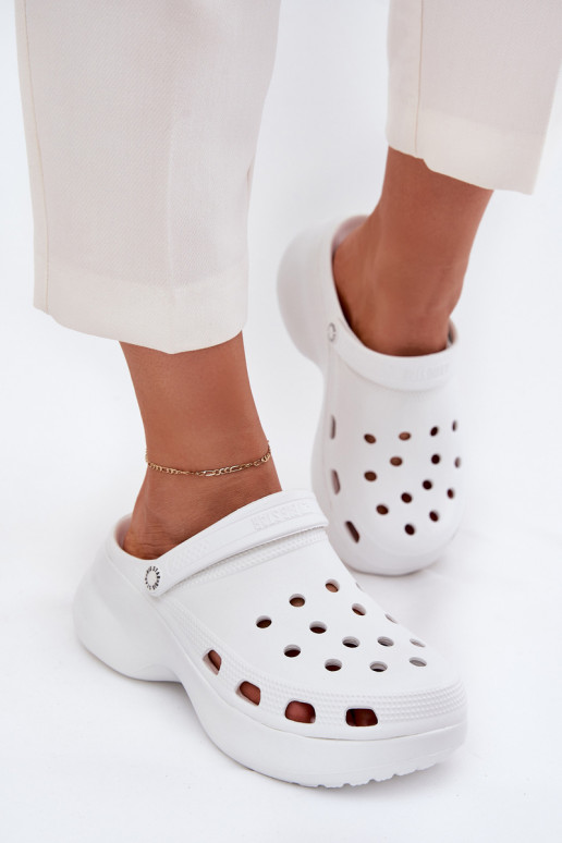 Pantoufles légères Pantoufles pour femmes avec des semelles massives à la mode Big Star RR274A119 couleur blanche