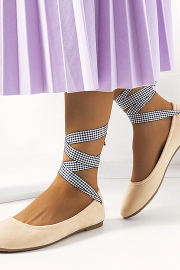 Chaussures roses avec nœud,...