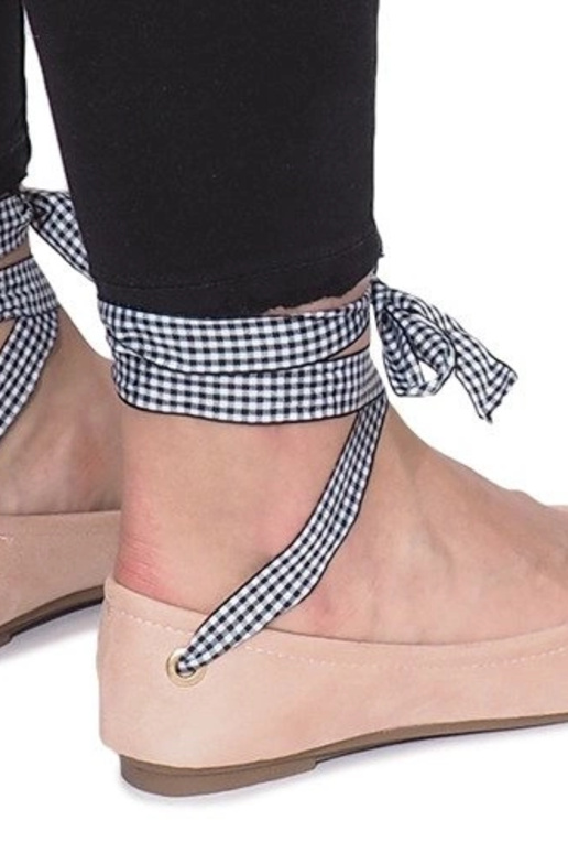 Chaussures noires avec perles, 588C-12A