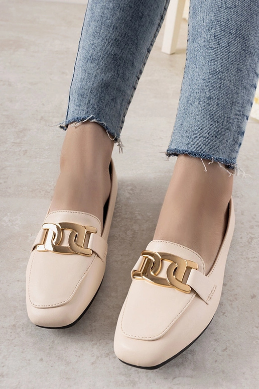 Beige Loafer mit goldener Verzierung...