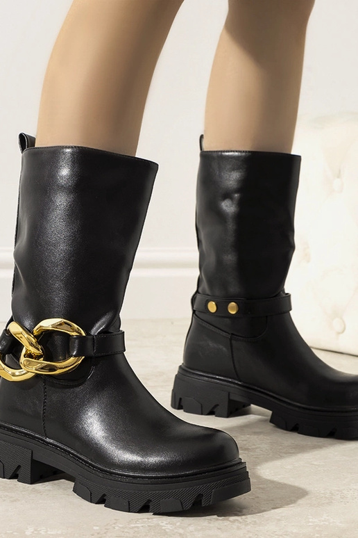 Schwarze isolierte Stiefeletten mit... Schwarze isolierte Stiefeletten mit...