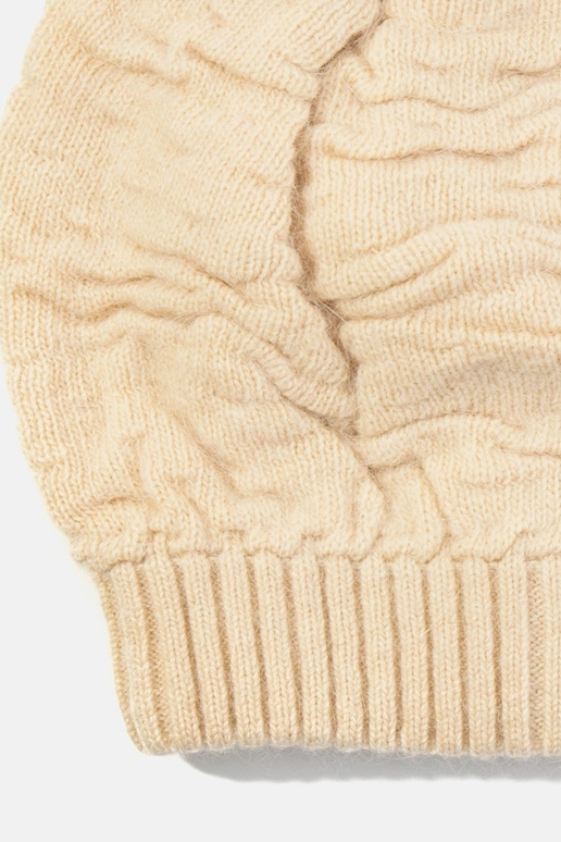 Beige damehat med pompon Isis Beige damehat med pompon Isis
