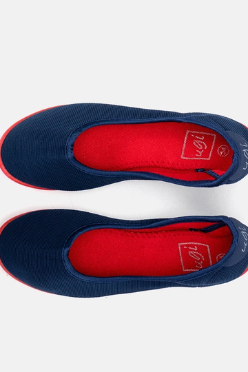 Marineblaue und rote Ballerinas für Kinder von Geneseo 2