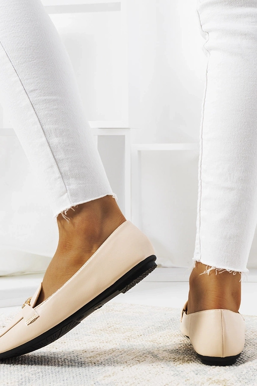 Mocassins à bout carré beiges doux Mocassins à bout carré beiges doux