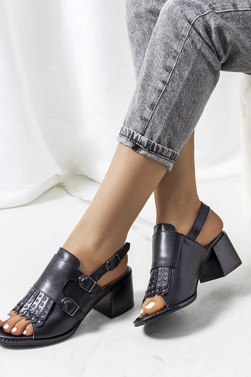 Sandales en cuir noir avec tige Zand