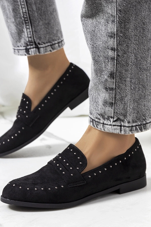 Mocassins noirs en cuir avec clous, «... Mocassins noirs en cuir avec clous, «...