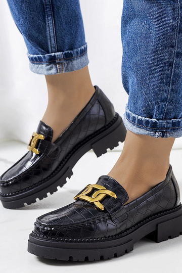 Zwarte mocassins op hoge zool, „Zanen"