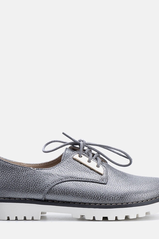 Chaussures pour enfants grises... Chaussures pour enfants grises...