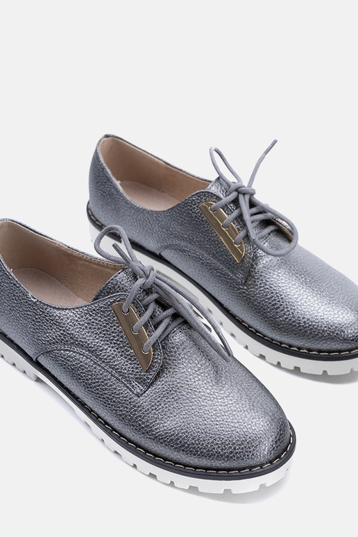 Chaussures pour enfants grises... Chaussures pour enfants grises...