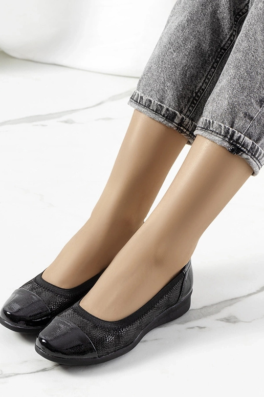 Zwarte schoenen, „Mercer"