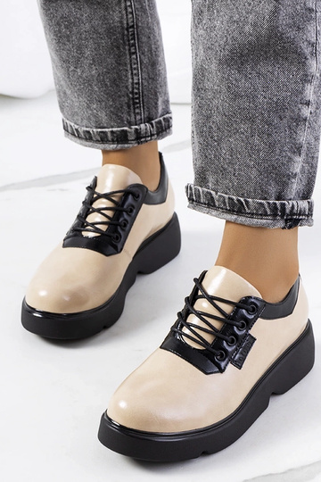 Beige halfhoge schoenen,... 2