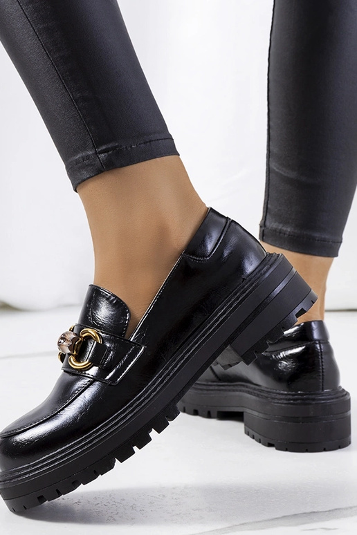 Mocassins noirs, « Kemze »