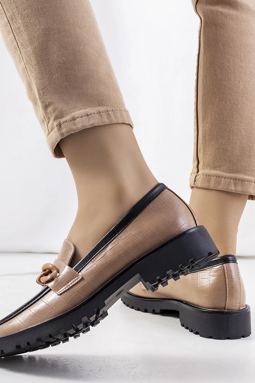 Braune Halbschuhe mit dekorativer...